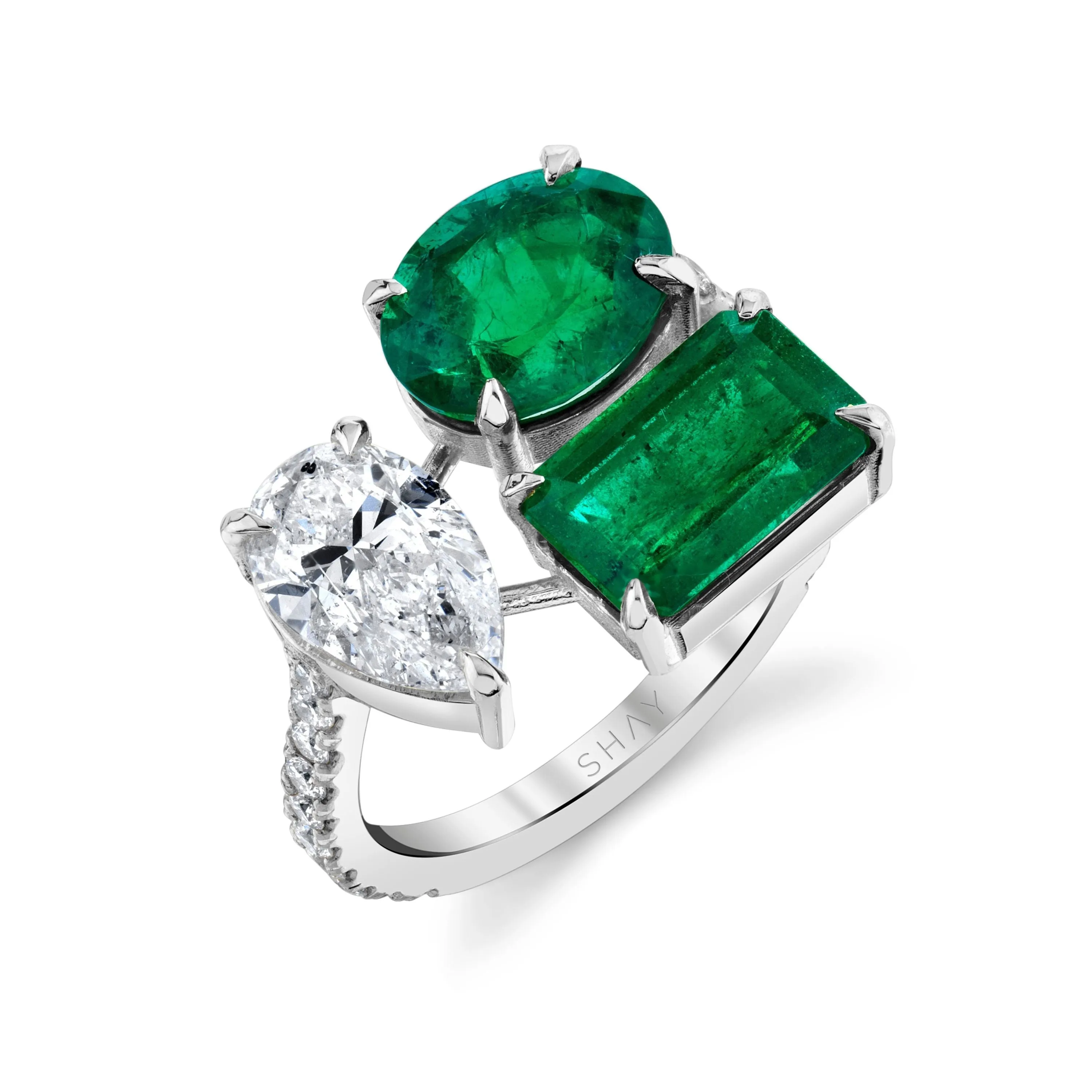 EMERALD & DIAMOND PEAR TRIPLE THREAT RING