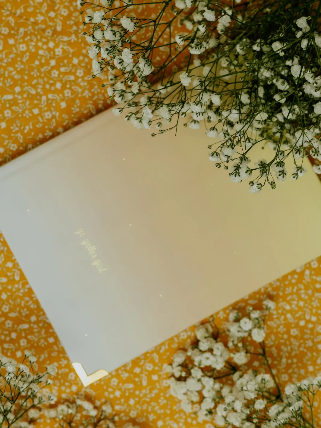 Go Getter A5 Undated Daily Planner - Soft Sunrise