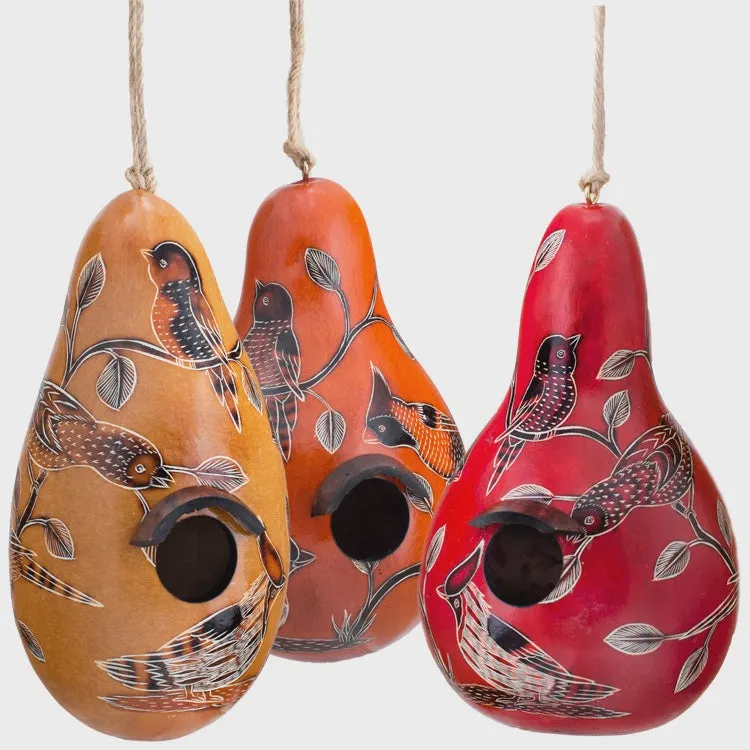 Gourd Birdhouses - Birds of North America