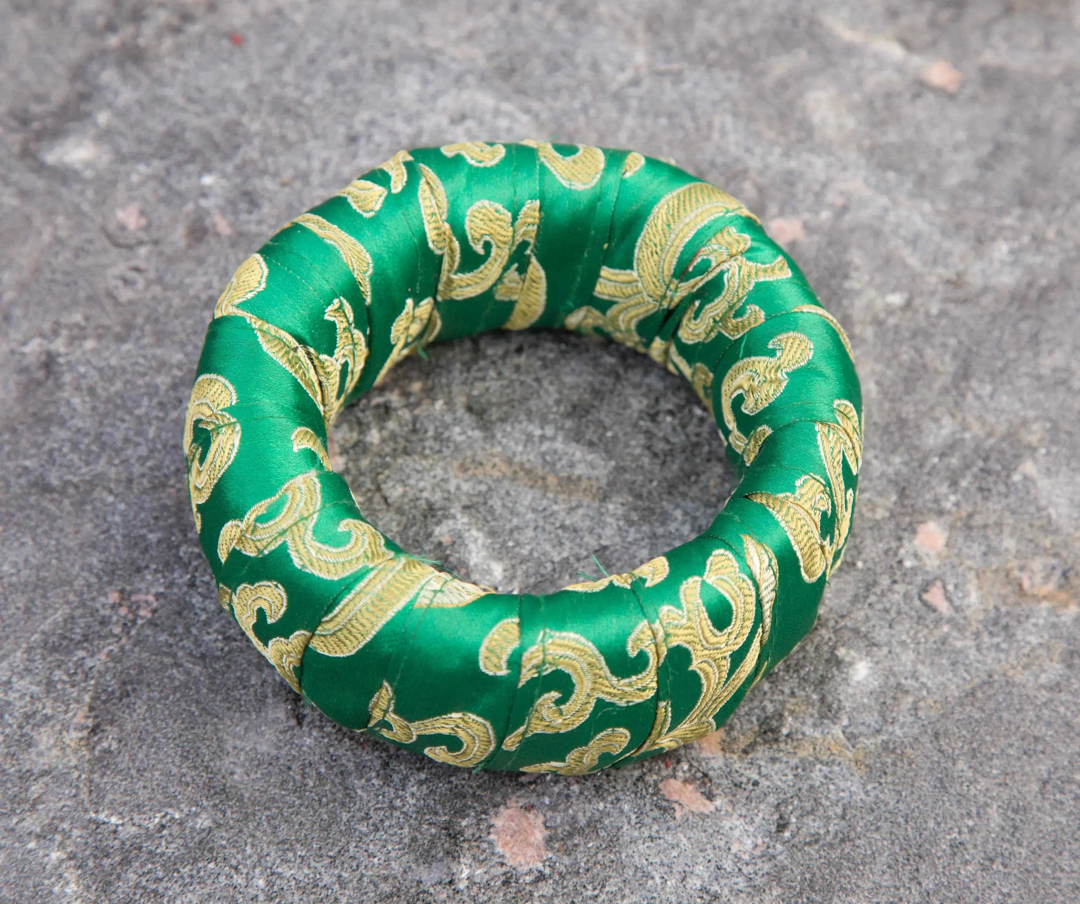 Green Singing Bowl Ring Cushion