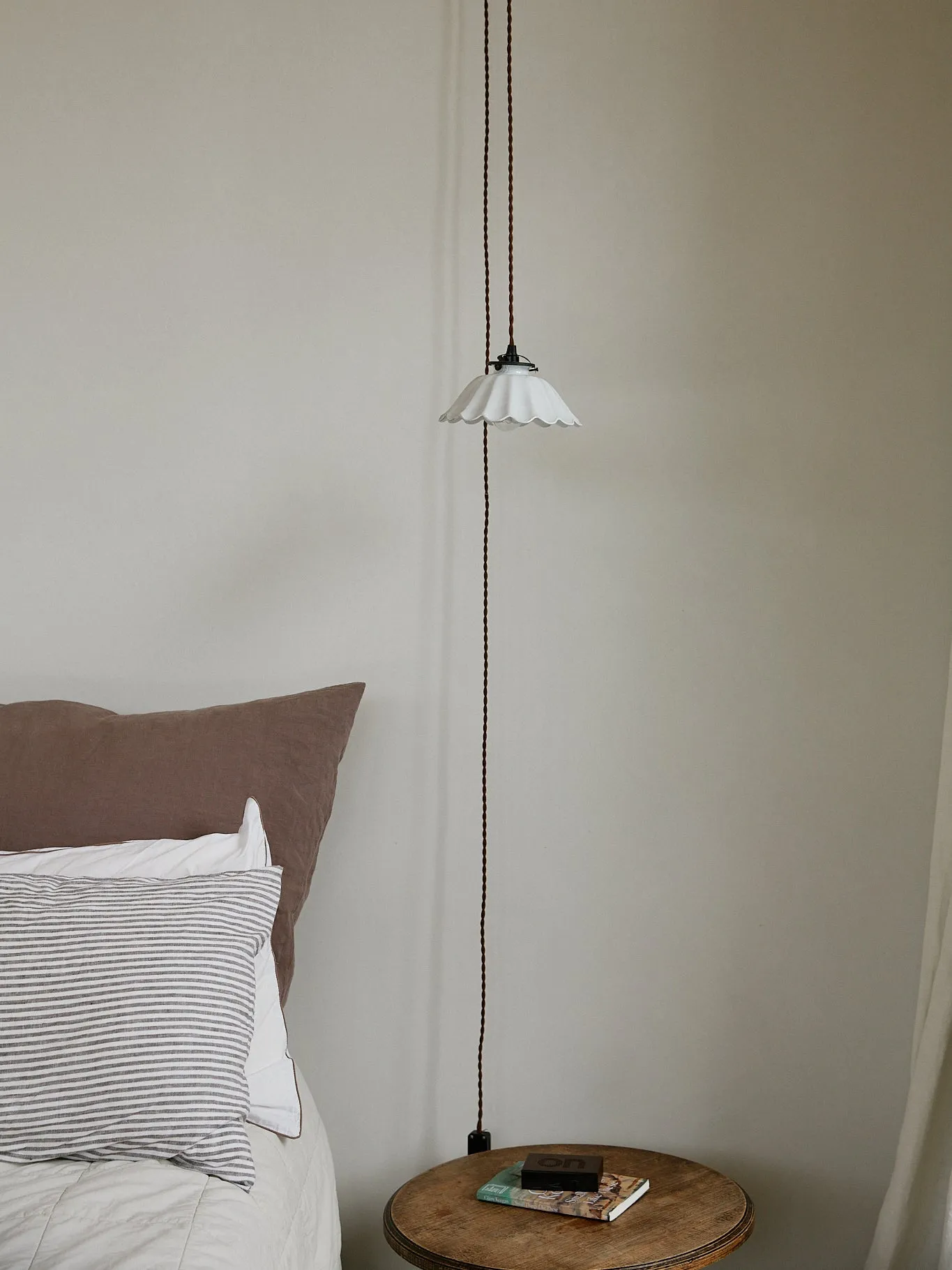 Marguerite Lampshade (medium) with Canopy