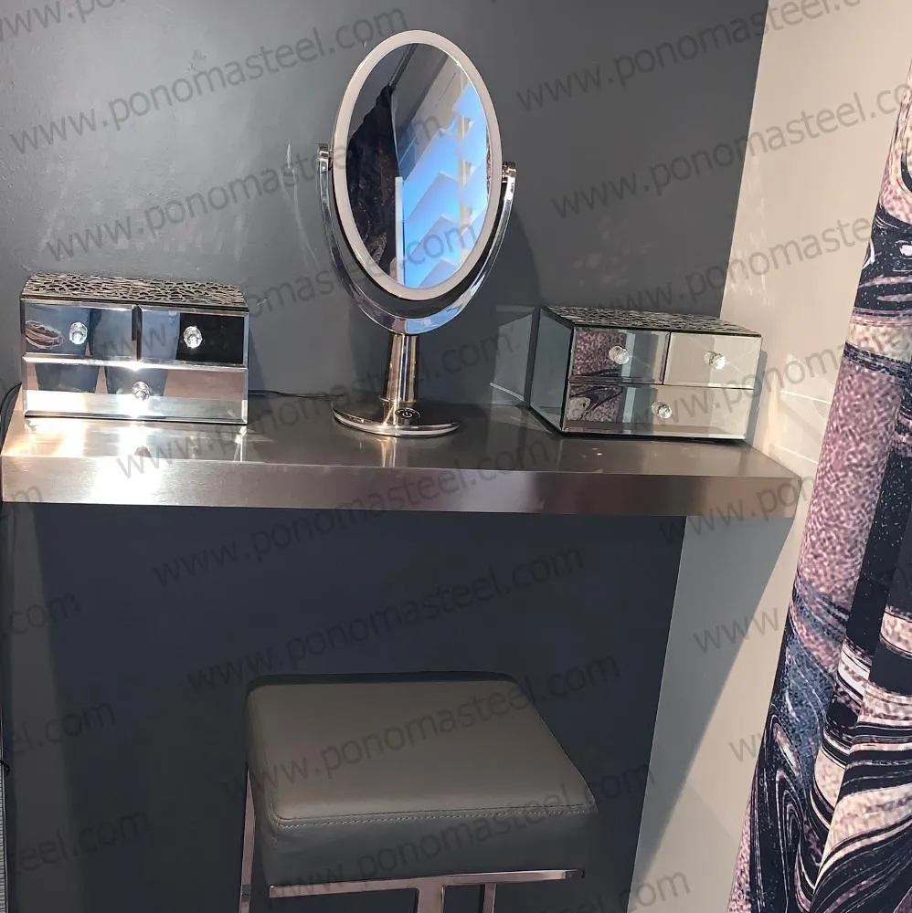 Metal shelves 37"- 42" (cm. 94-107) made-to-order Ponoma®