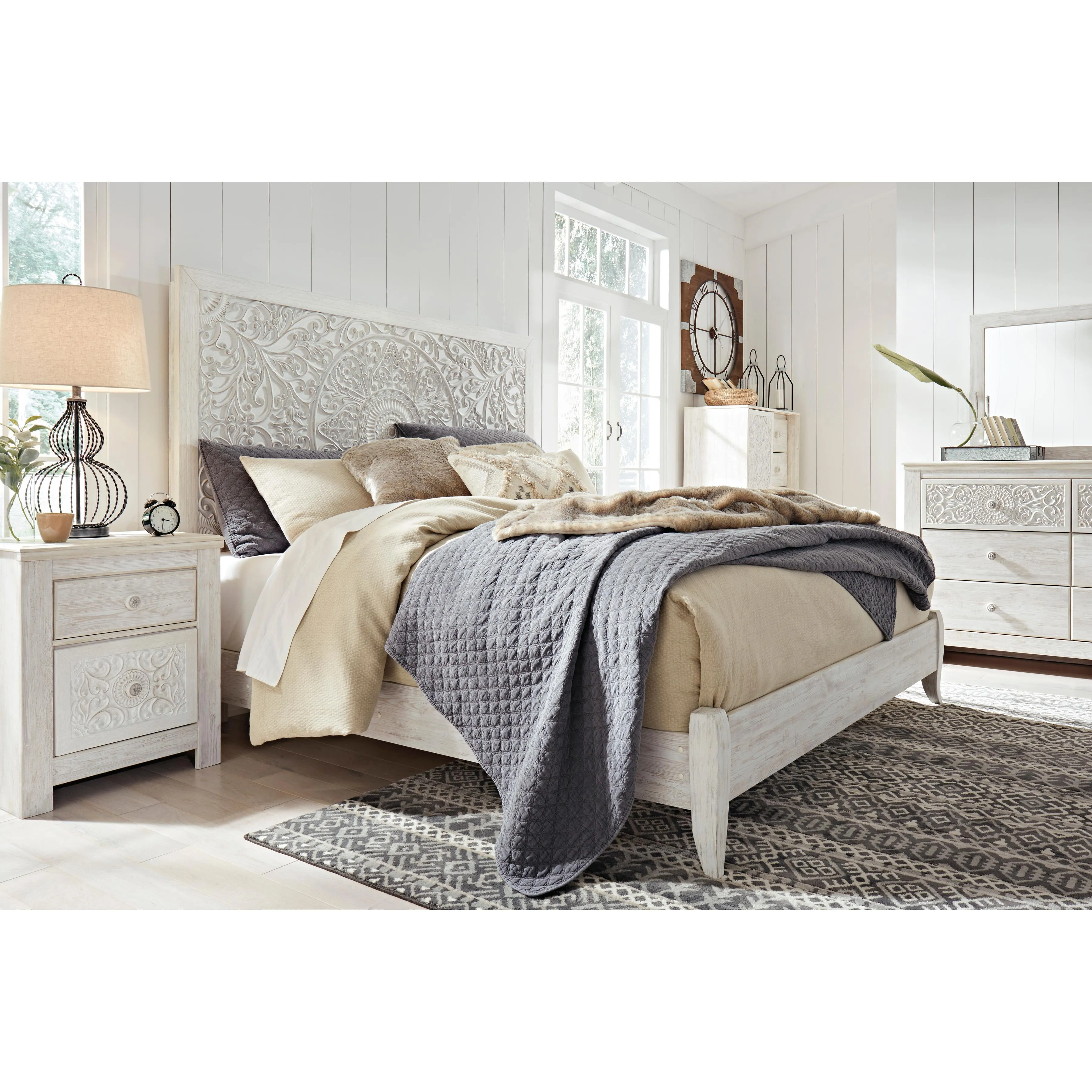 Signature Design by Ashley Paxberry King Panel Bed B181-58/B181-56