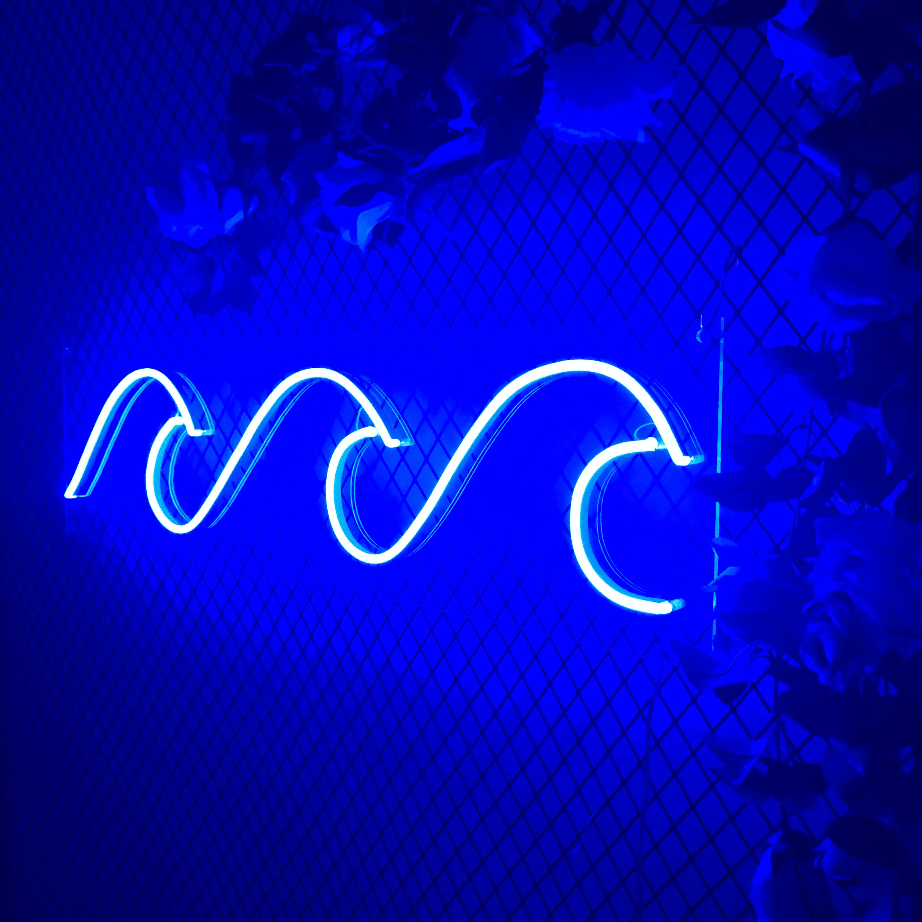 Tropical Wave Neon Sign decor